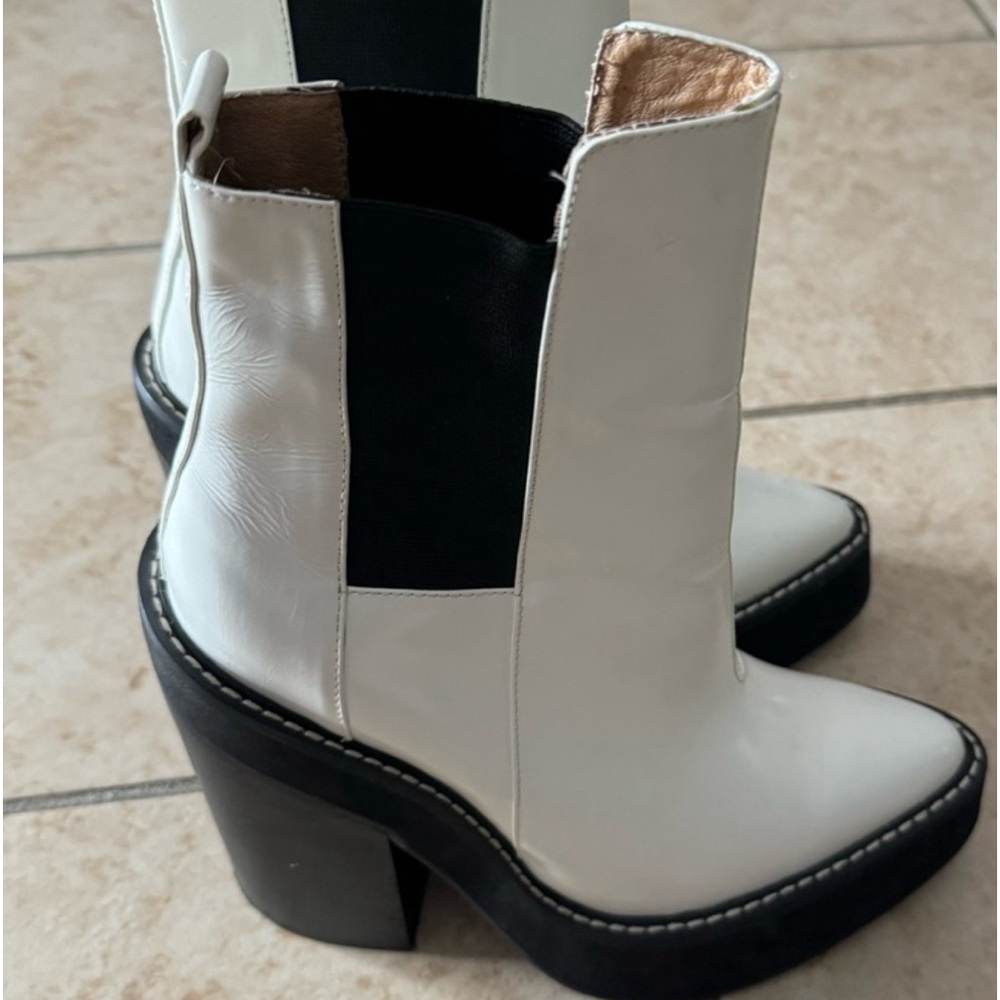 Jeffrey Campbell Havana white The Franz platform chunky pull on Boots size 7